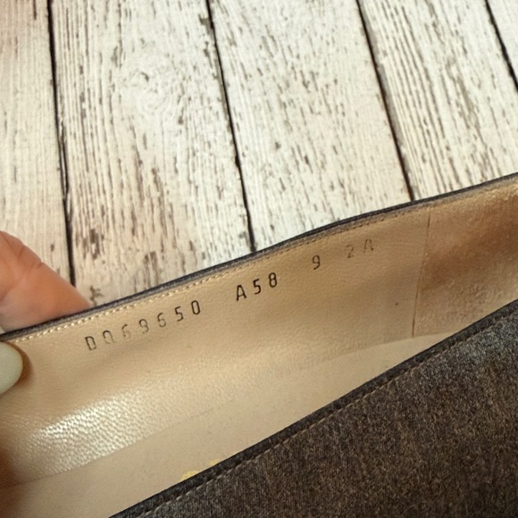 Salvatore Ferragamo Gray Heels with Sophisticated Design size 9 - Picture 8 of 9